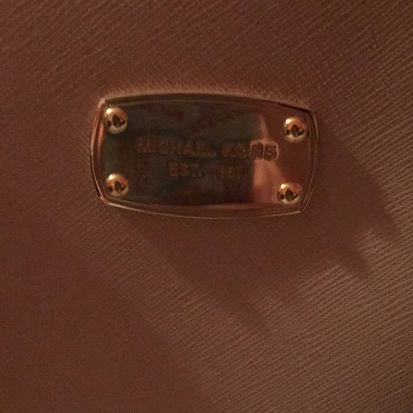 Cream colored MK bag - Picture 2 of 8